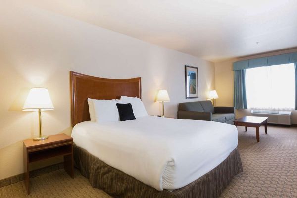 Red Lion Inn and Suites McMinnville